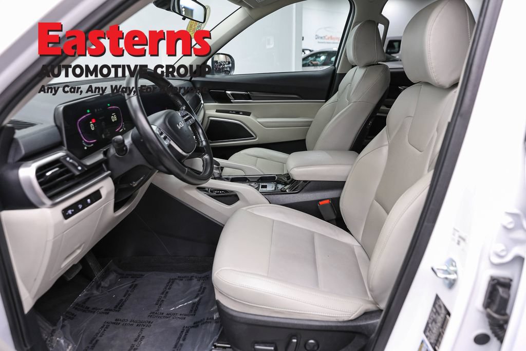 Used 2023 Kia Telluride S FWD image 14