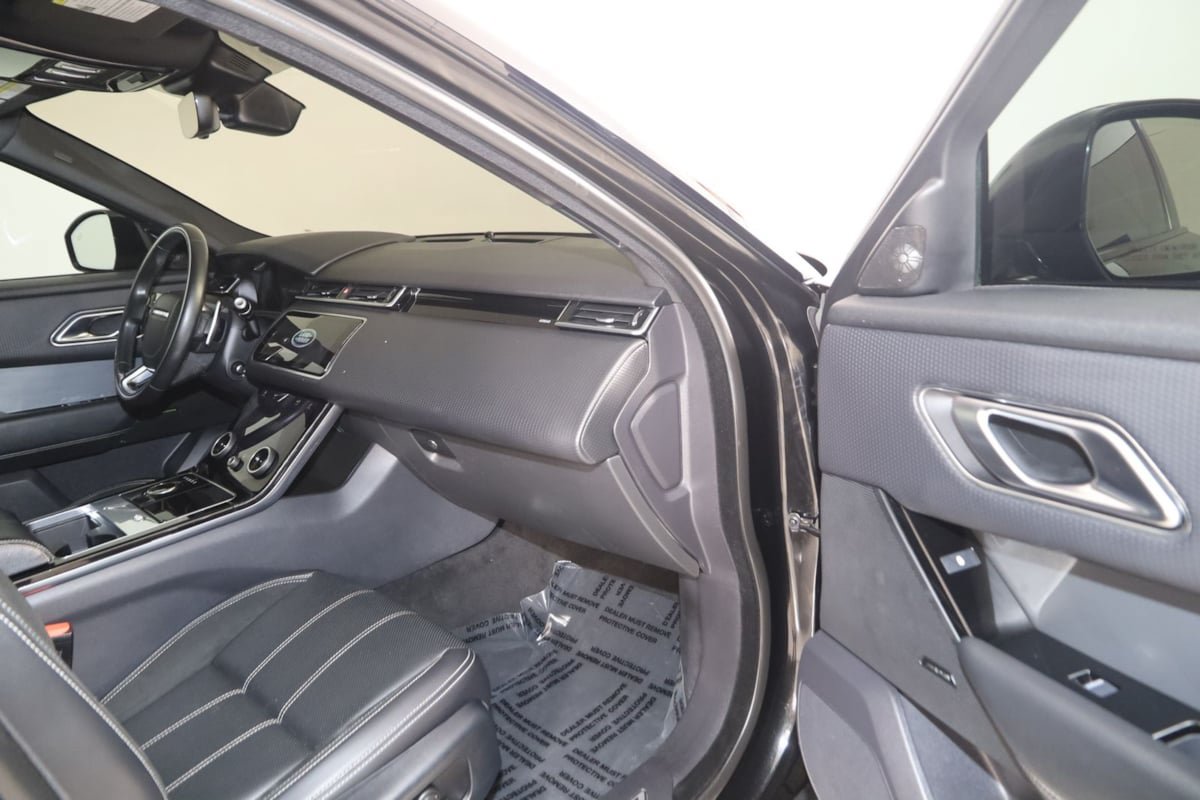 Used 2020 Land Rover Range Rover Velar R-Dynamic S AWD/4WD image 44