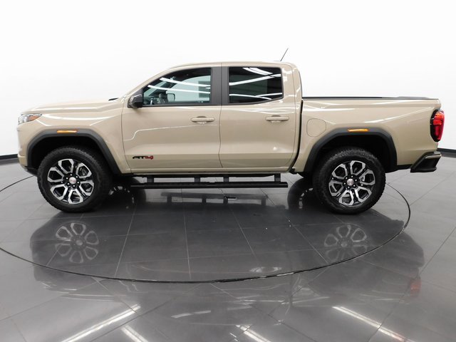 Used 2024 GMC Canyon AT4 w/ AT4 Premium Package image 5