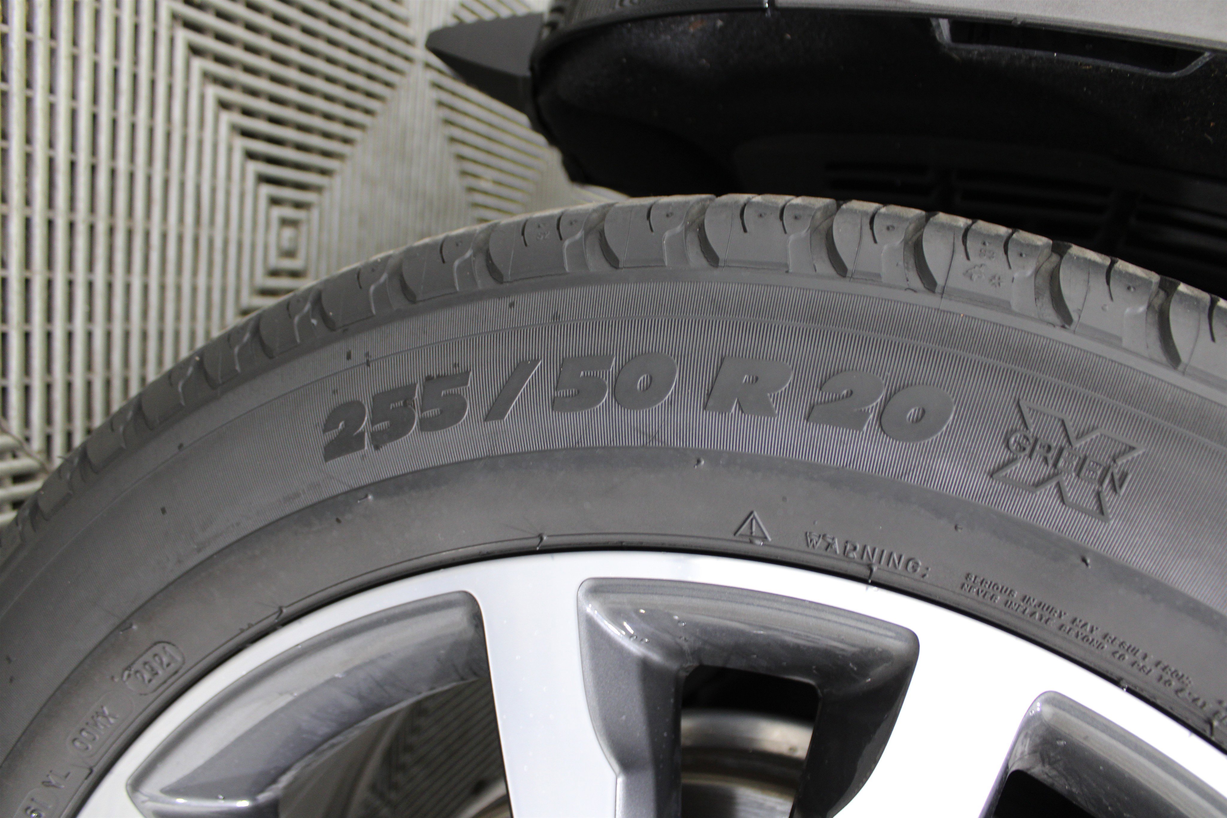 Used 2022 Jaguar F-PACE S image 41