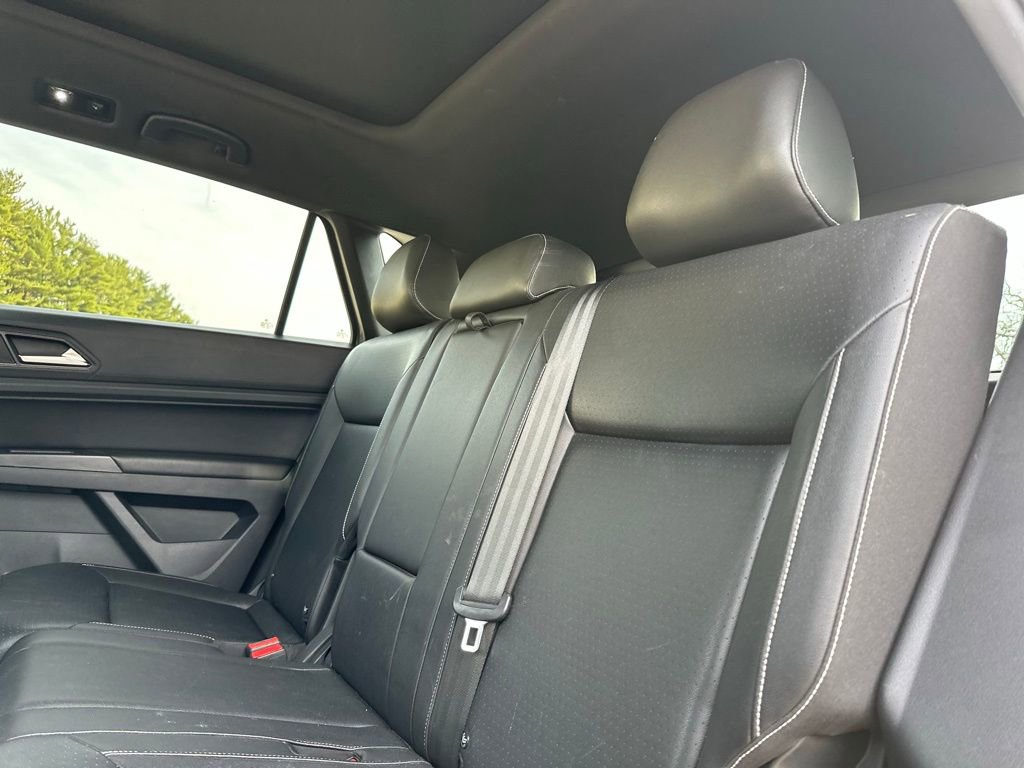 Used 2020 Volkswagen Atlas Cross Sport SE w/ Panoramic Sunroof Package image 22