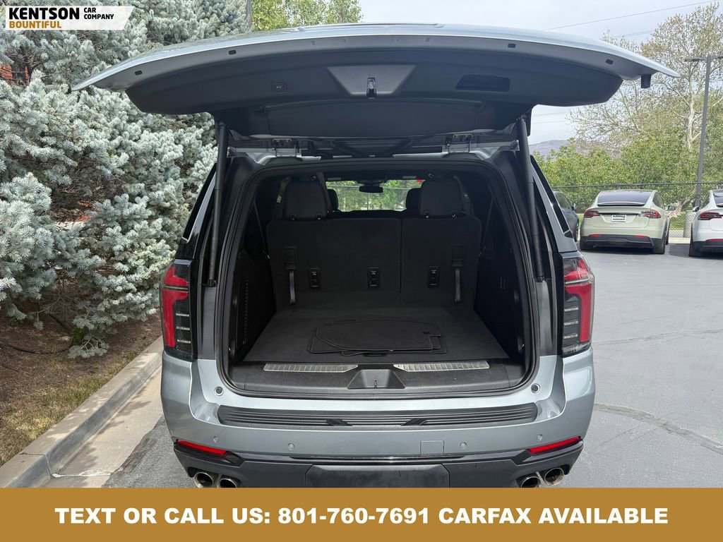 Used 2025 Chevrolet Suburban Z71 image 36
