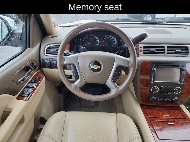 Used 2013 Chevrolet Avalanche LTZ image 21