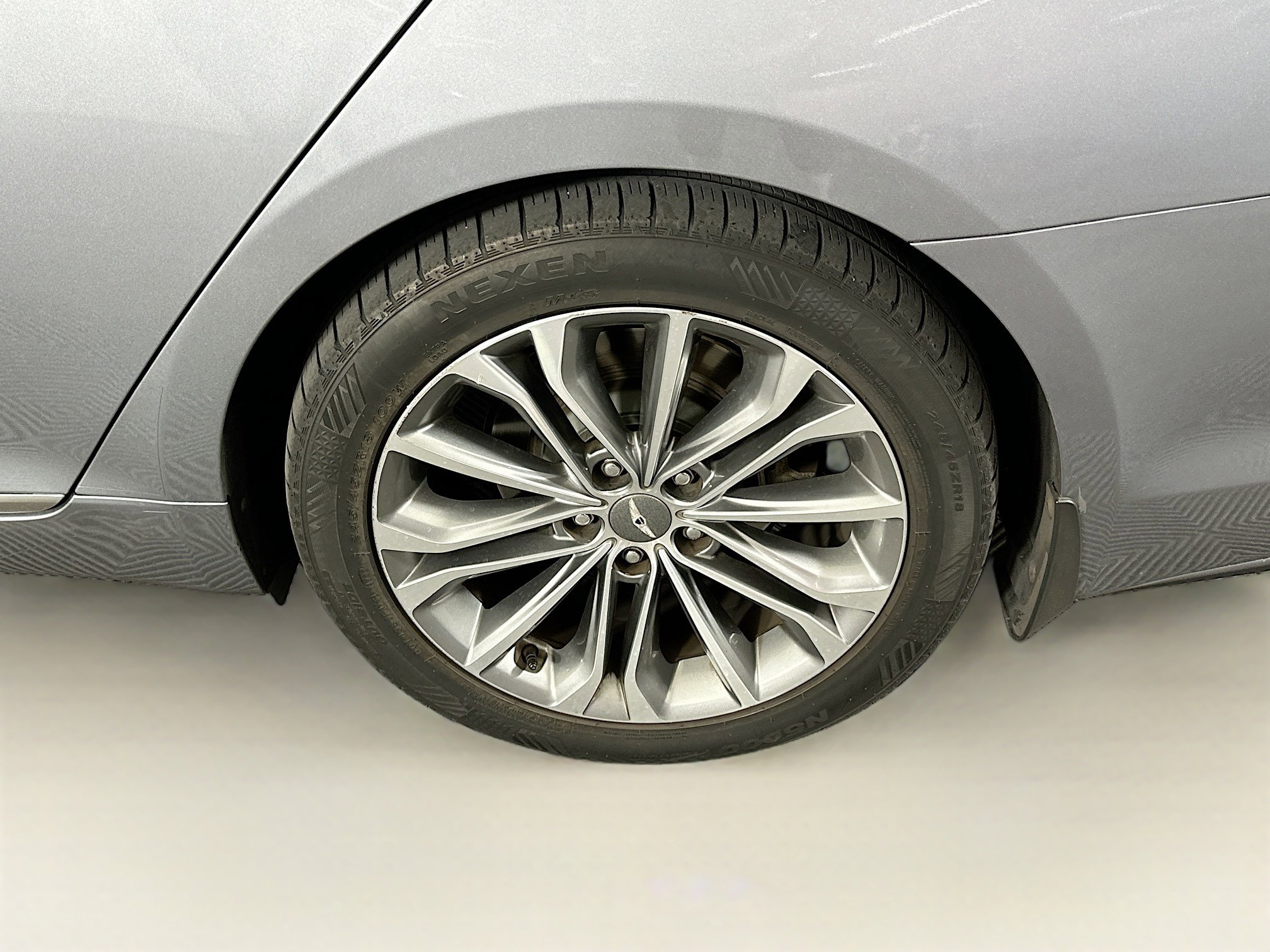 Used 2015 Hyundai Genesis 3.8 w/ Option Group 04 RWD image 11