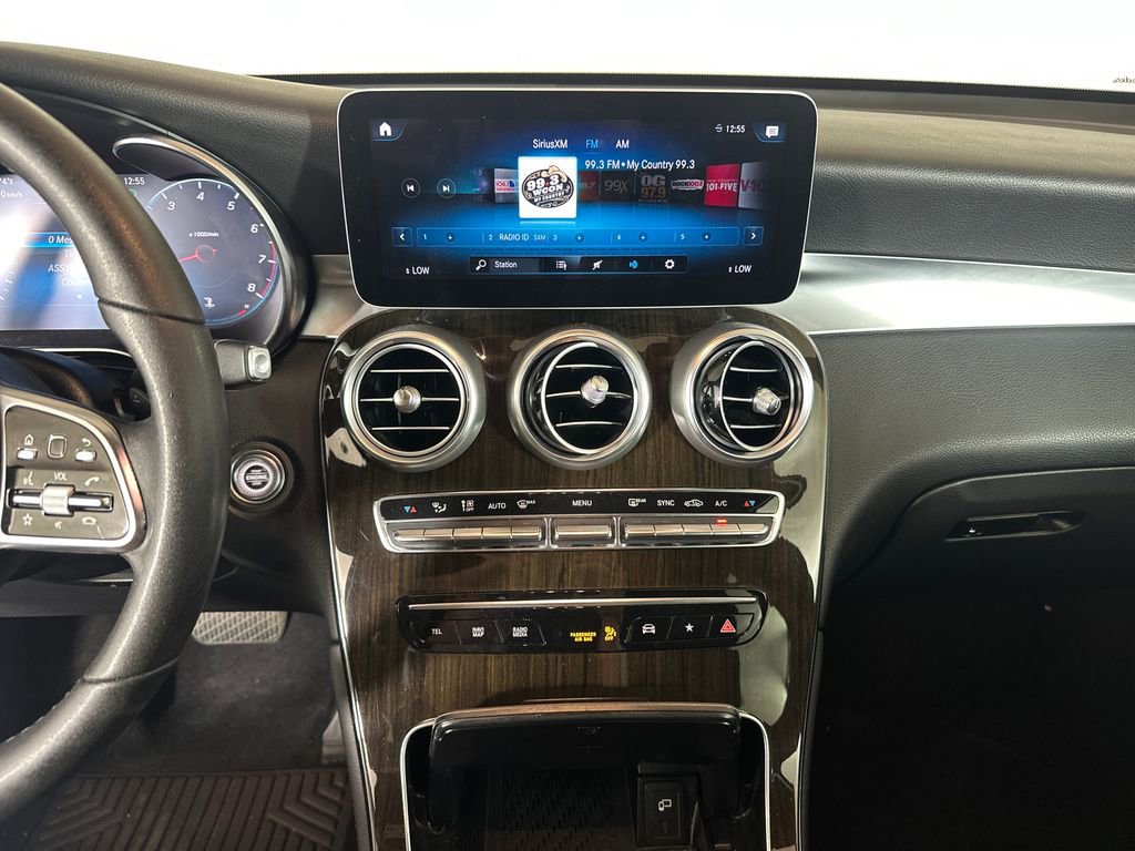 Used 2020 Mercedes-Benz GLC 300 image 30
