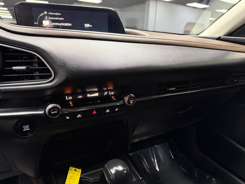 Used 2022 MAZDA CX-30 AWD 2.5 S w/ Premium Package image 25