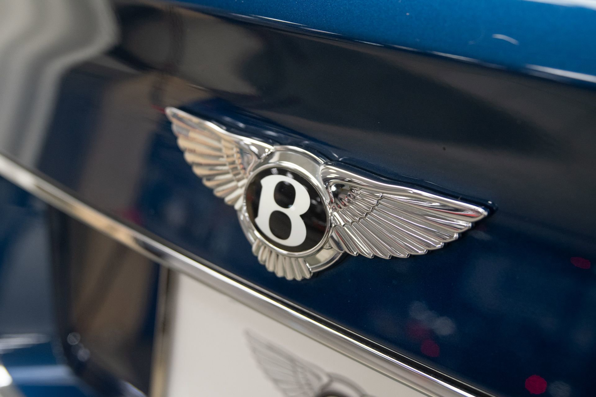 Used 2018 Bentley Bentayga Activity AWD/4WD image 29