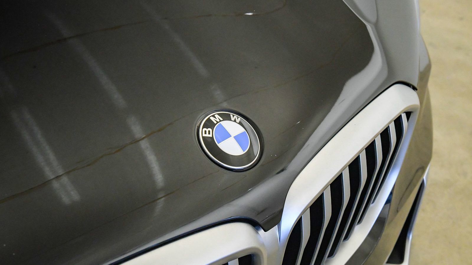 Certified 2024 BMW X5 sDrive40i w/ Parking Assistance Package RWD image 8