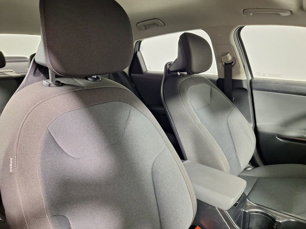 Used 2025 Kia K4 FWD image 27
