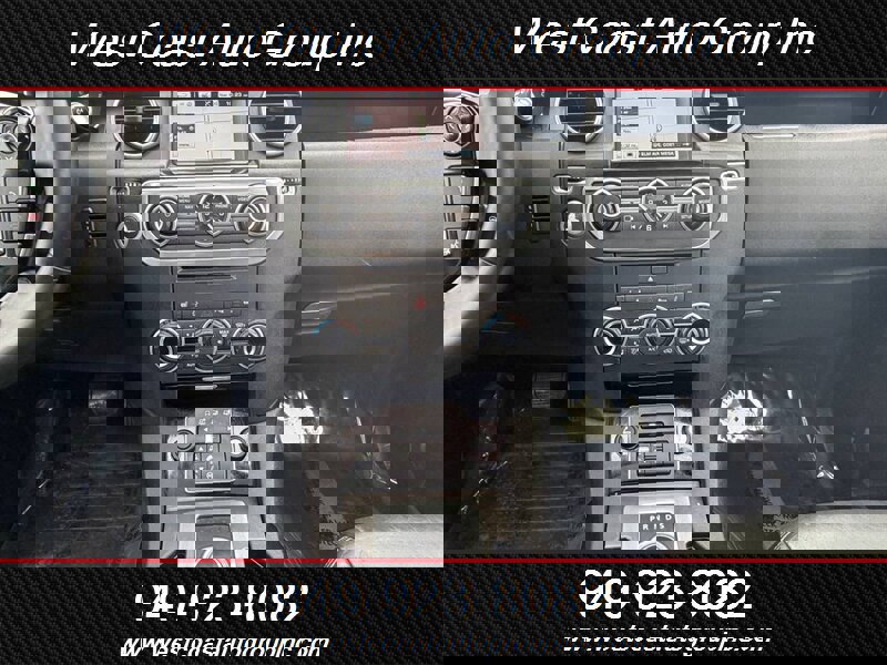 Used 2015 Land Rover LR4 HSE LUX image 14