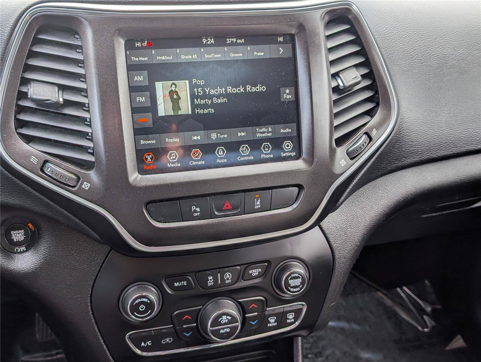 Used 2022 Jeep Cherokee Trailhawk AWD/4WD image 27
