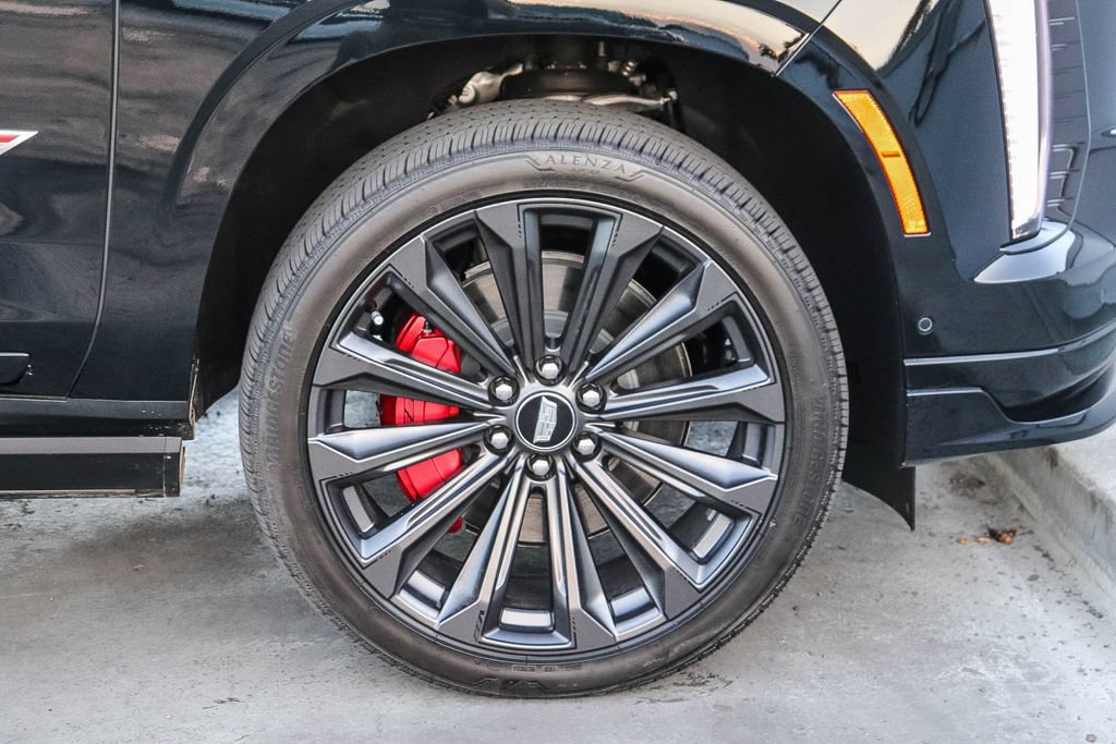Used 2026 Cadillac Escalade ESV V AWD/4WD image 11