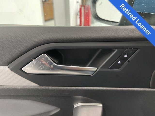 New 2025 Volkswagen Jetta SE w/ Black Wheel Package image 26