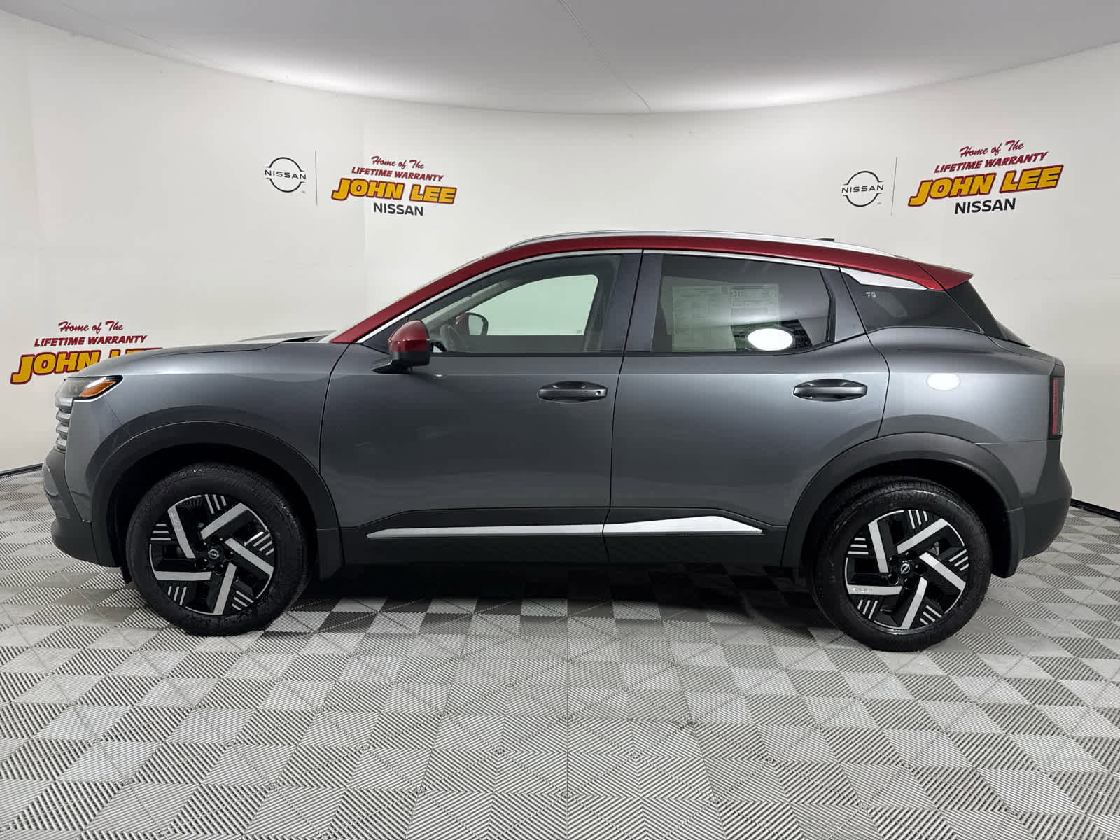 New 2026 Nissan Kicks SV image 2