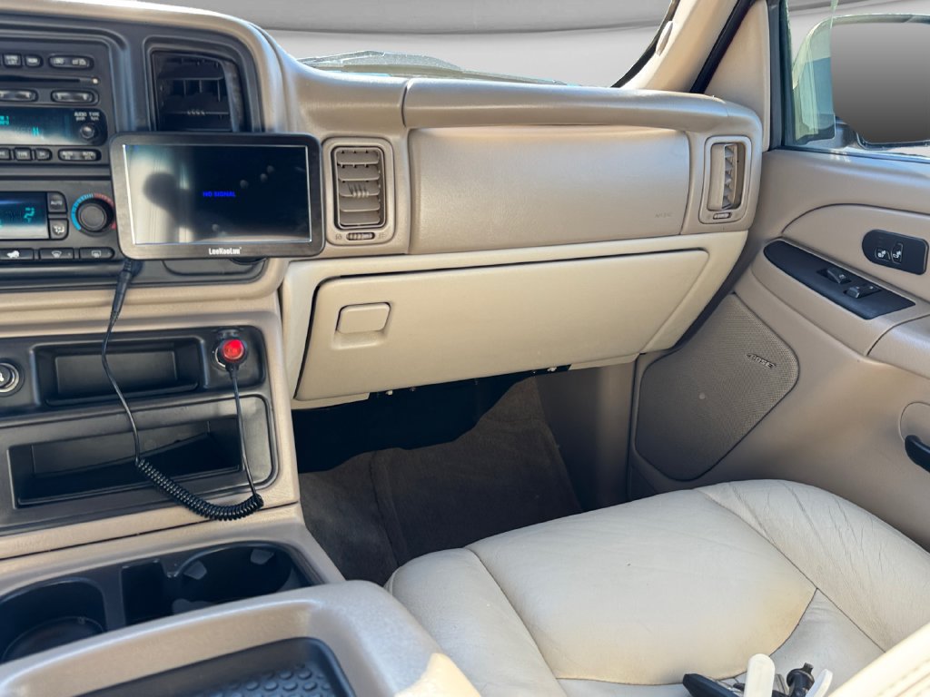 Used 2006 GMC Yukon SLT w/ SLT Preferred Equipment Group AWD/4WD image 22