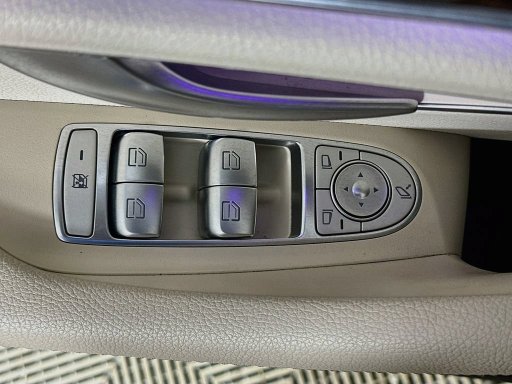 Used 2021 Mercedes-Benz E 350 Sedan w/ Premium Package image 22