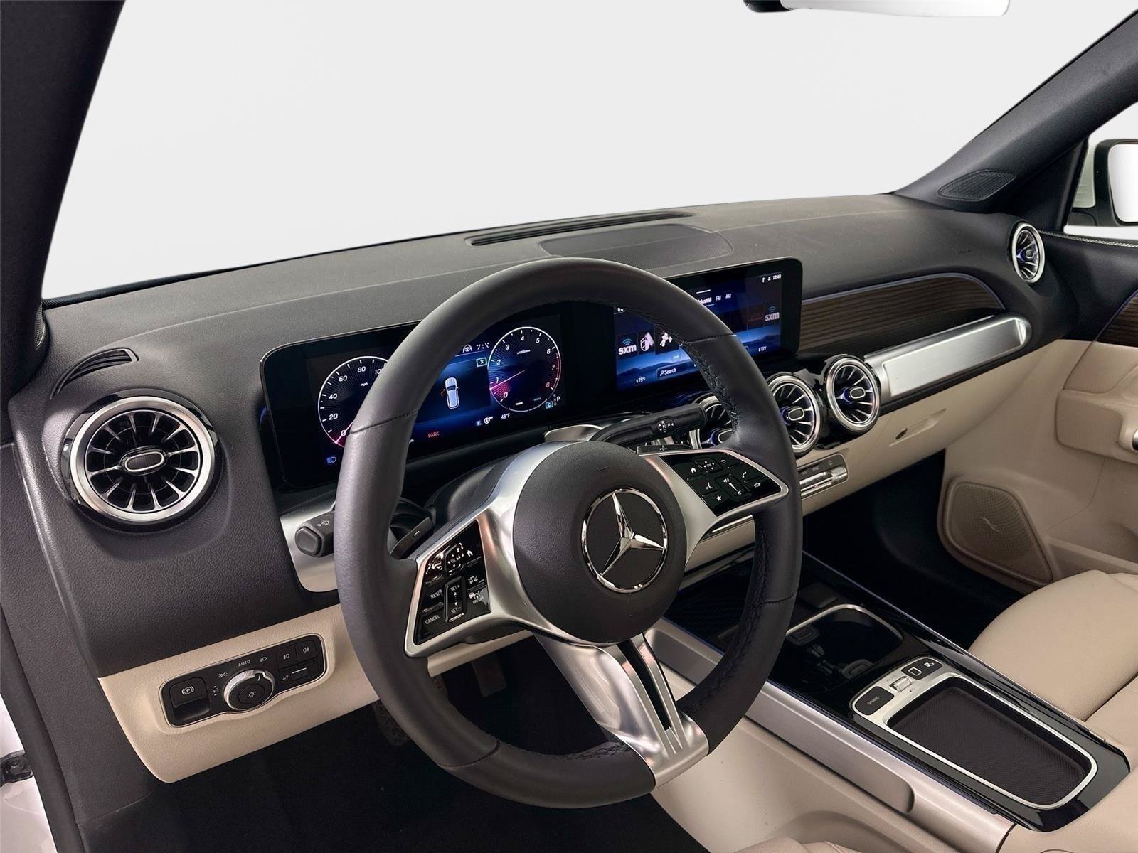 Certified 2026 Mercedes-Benz GLB 250 4MATIC image 9