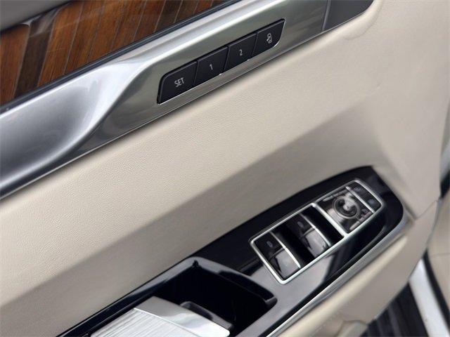 Used 2025 Cadillac Escalade Sport Platinum w/ LPO, ONYX Package image 27