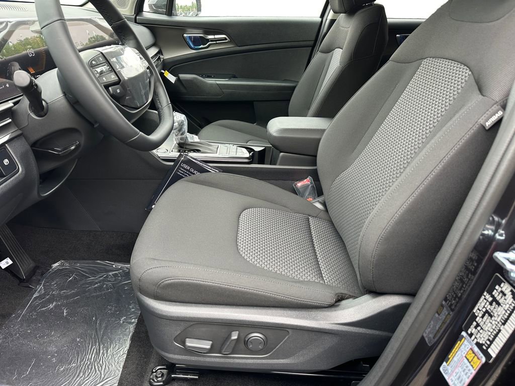 New 2026 Kia Sportage LX AWD/4WD image 9