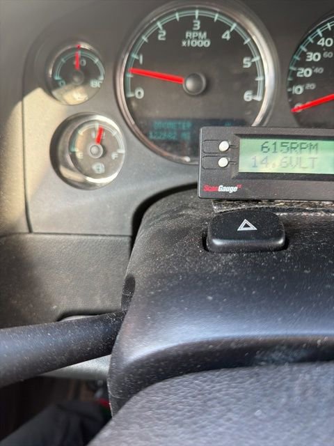 Used 2011 Chevrolet Avalanche LT w/ Luxury Package image 7