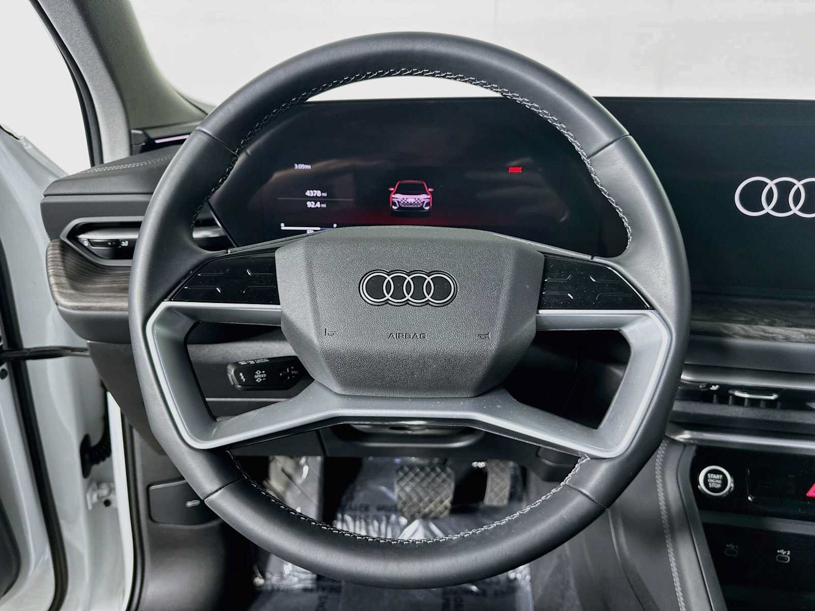 Certified 2025 Audi Q5 Prestige AWD/4WD image 10