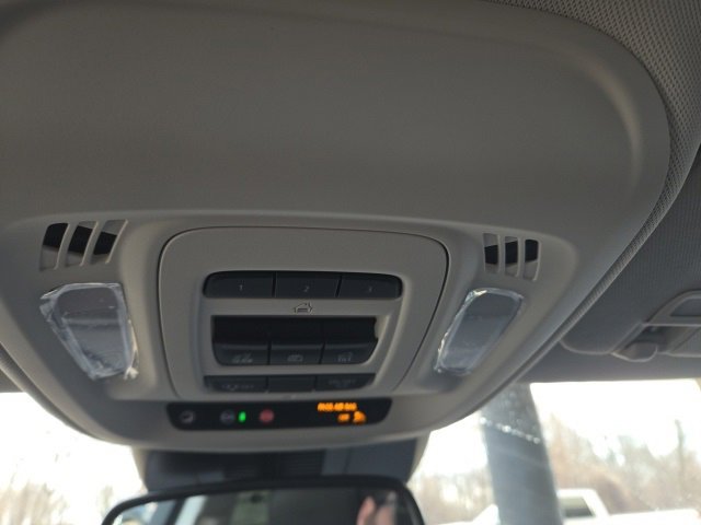 New 2025 Buick Envision Sport Touring image 21