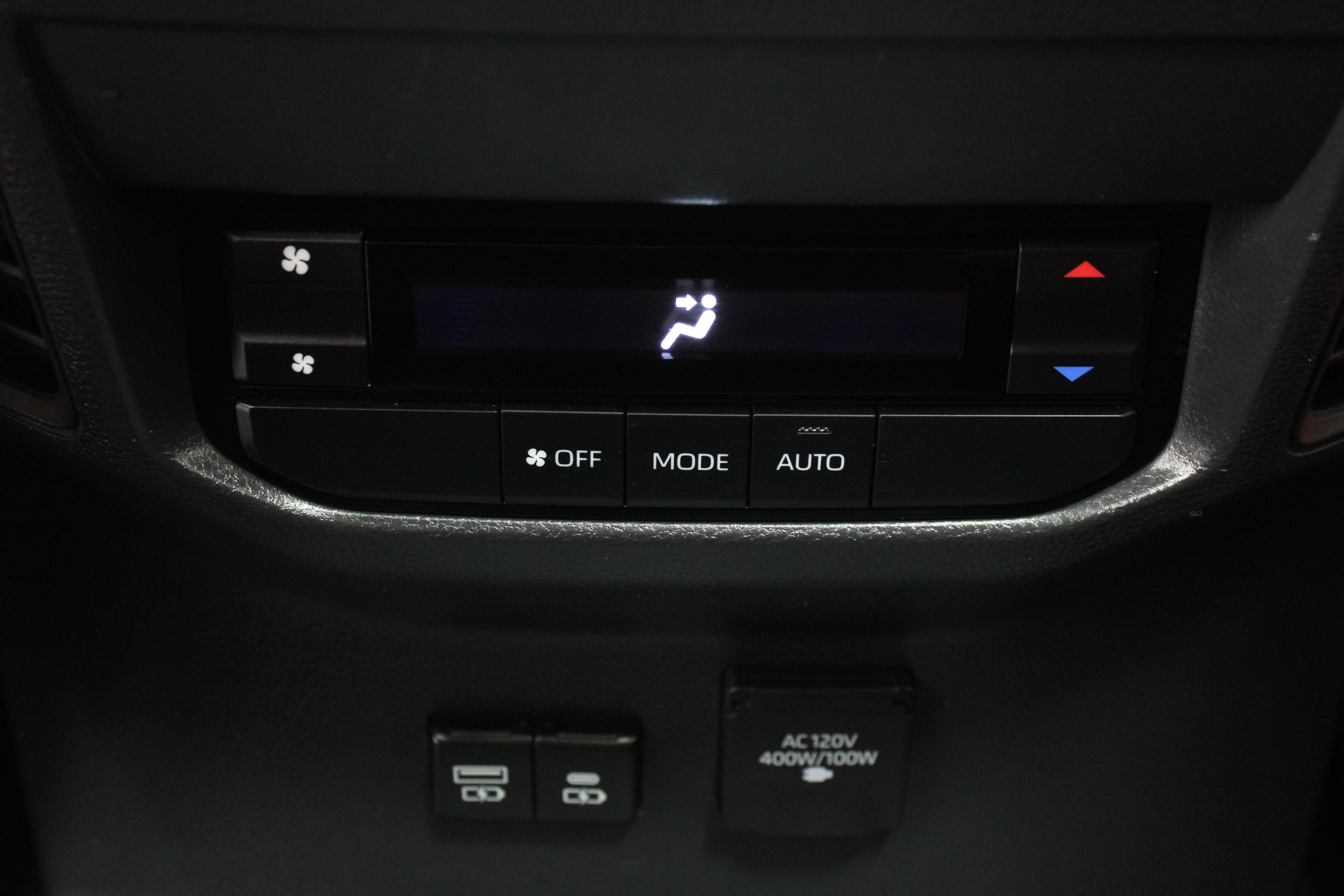 Used 2024 Toyota Sequoia TRD Pro AWD/4WD image 33