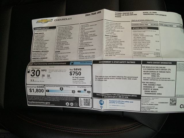 Used 2024 Chevrolet Trax RS w/ Sunroof Package image 18