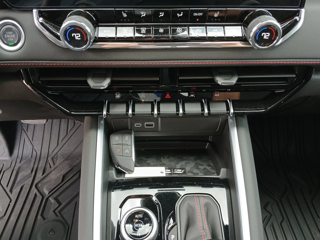 New 2025 Chevrolet Colorado Z71 AWD/4WD image 35