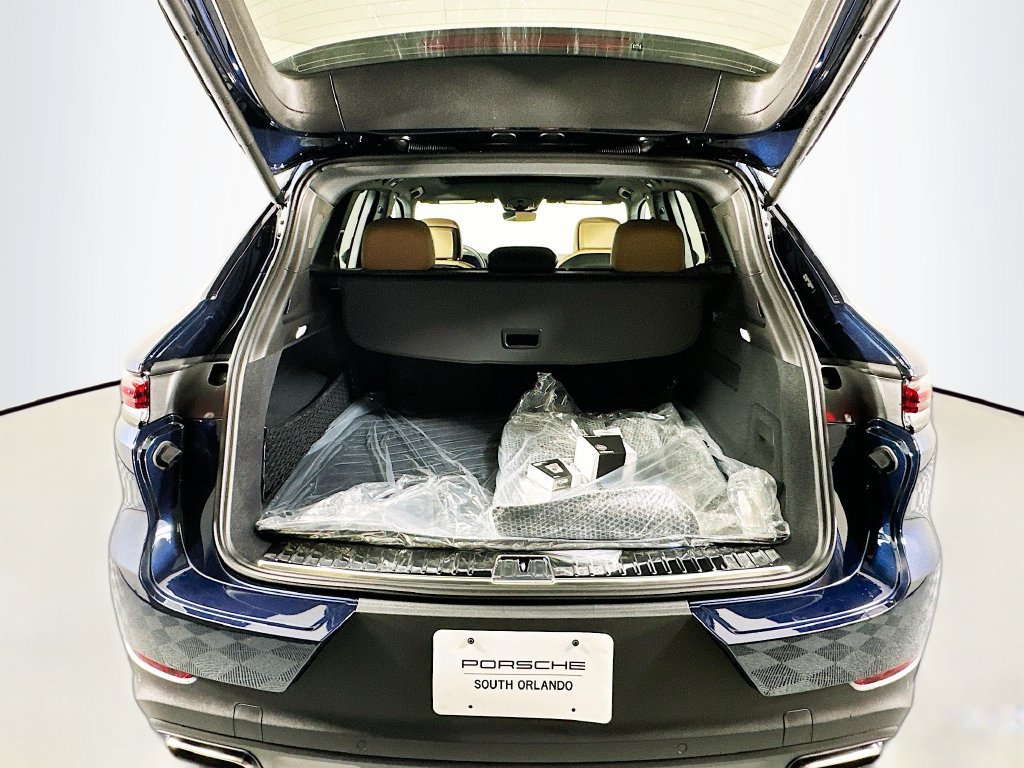 New 2026 Porsche Cayenne AWD/4WD image 28