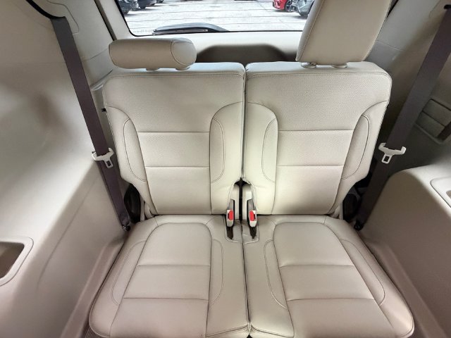 Certified 2019 GMC Acadia Denali w/ Technology Package AWD/4WD image 19