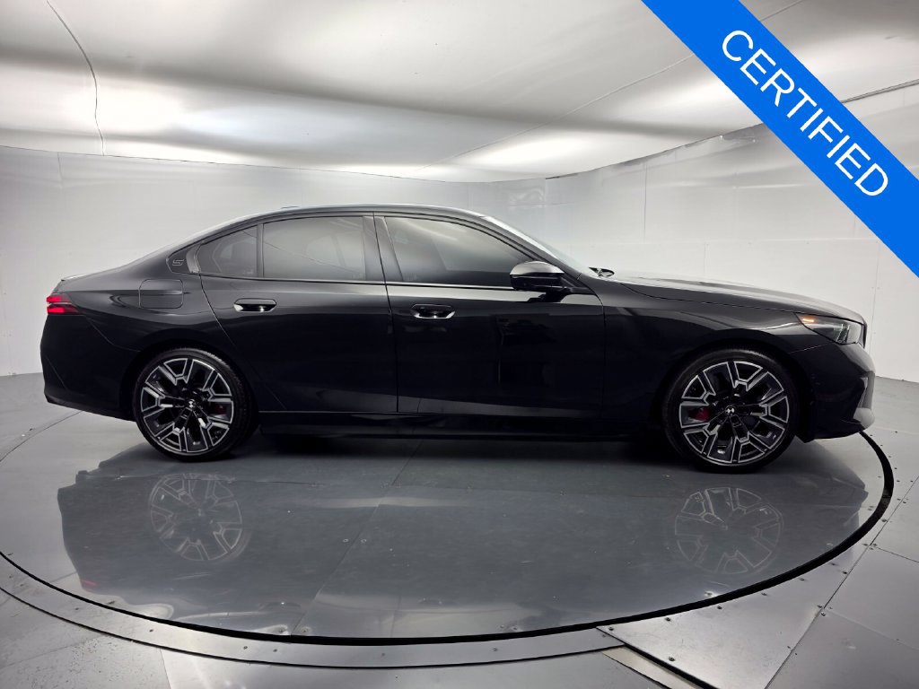 Certified 2025 BMW i5 M60 w/ Premium Package AWD/4WD image 3