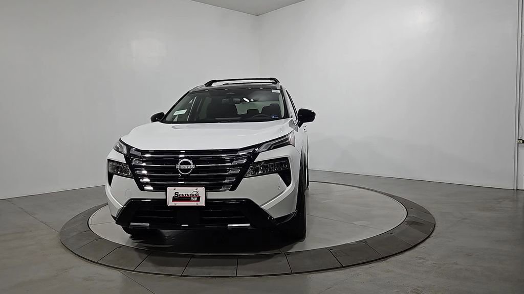 New 2026 Nissan Rogue Platinum image 9