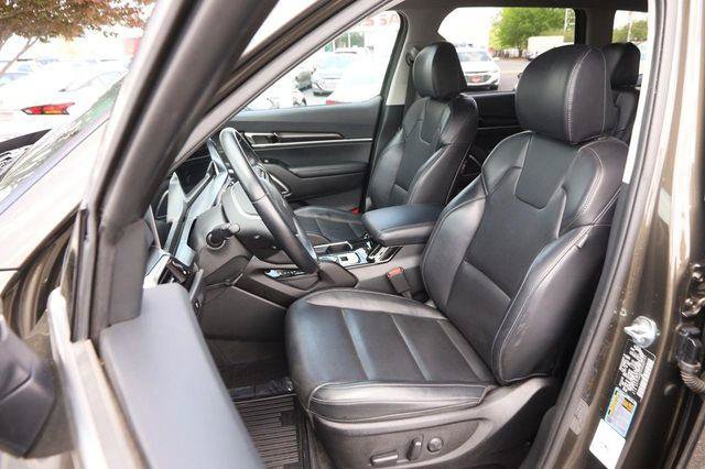 Used 2025 Kia Telluride S AWD/4WD image 10