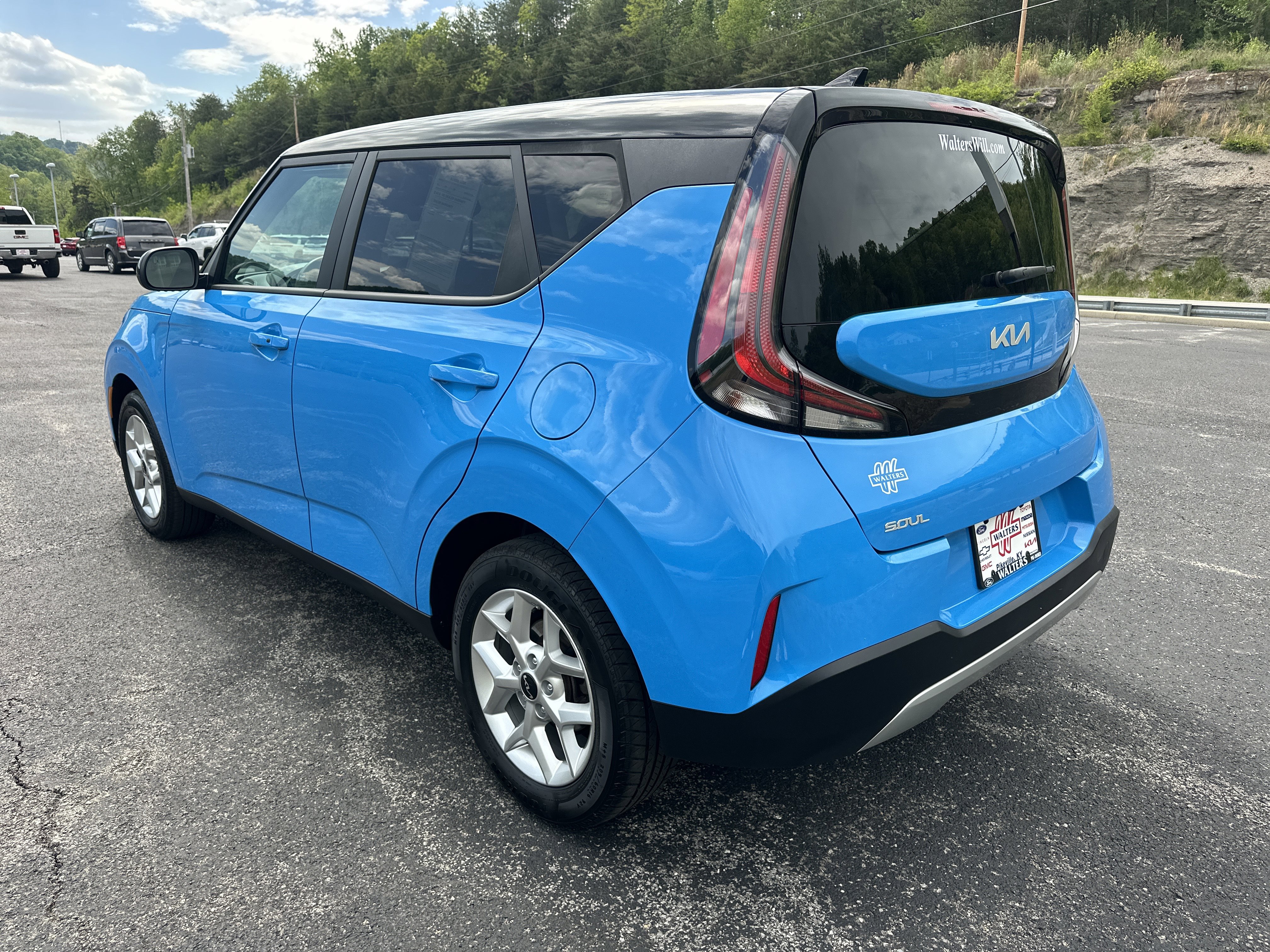 Used 2024 Kia Soul S FWD image 5