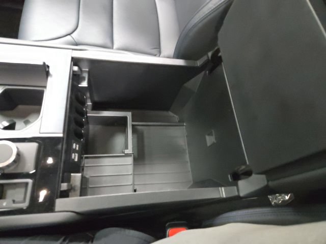 New 2026 Toyota Sequoia Platinum AWD/4WD image 34