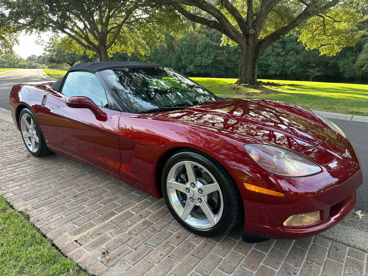 Used 2006 Chevrolet Corvette Convertible w/ Preferred Equipment Group image 45