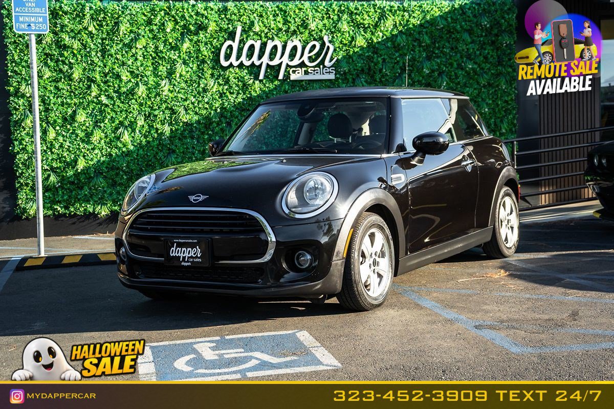 Used 2020 MINI Cooper 2-Door Hardtop FWD image 1