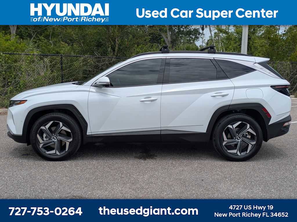 Certified 2024 Hyundai Tucson Limited AWD/4WD image 2