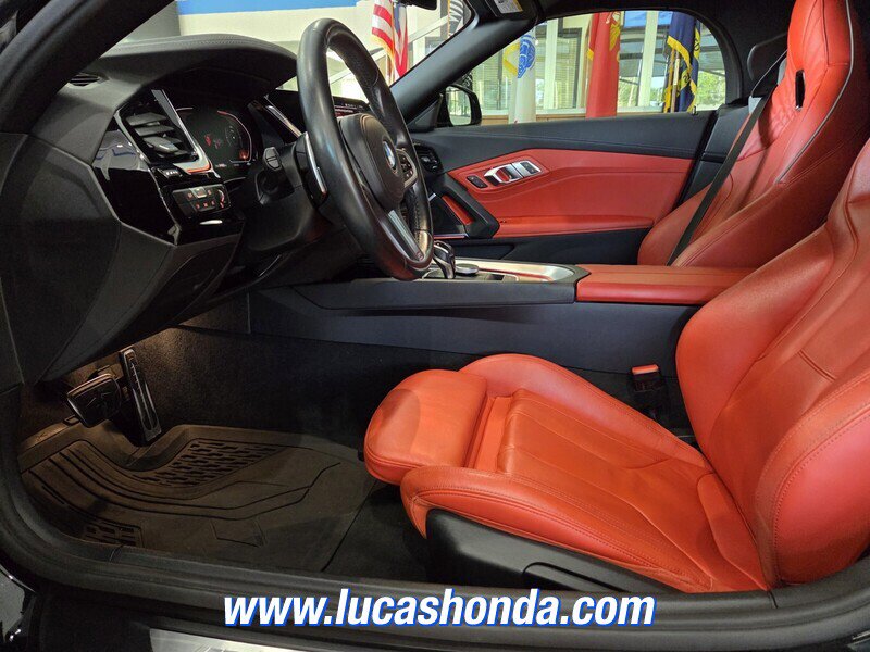 Used 2022 BMW Z4 sDrive30i w/ M Sport Package image 7