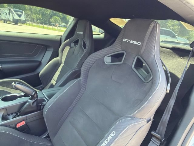 Used 2018 Ford Mustang Shelby GT350 w/ Electronics Package RWD image 24