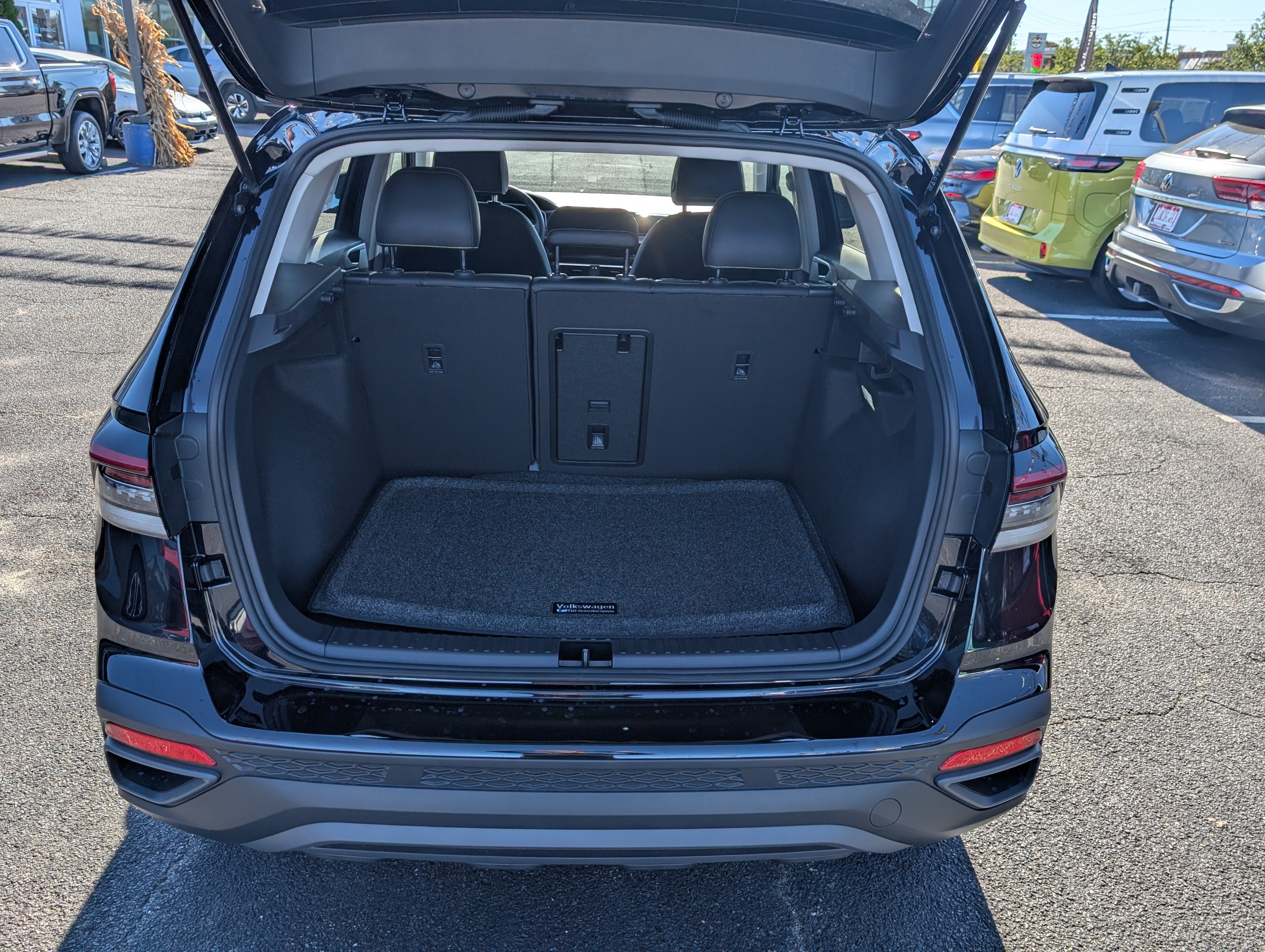 New 2027 Volkswagen Taos Sport AWD/4WD image 10
