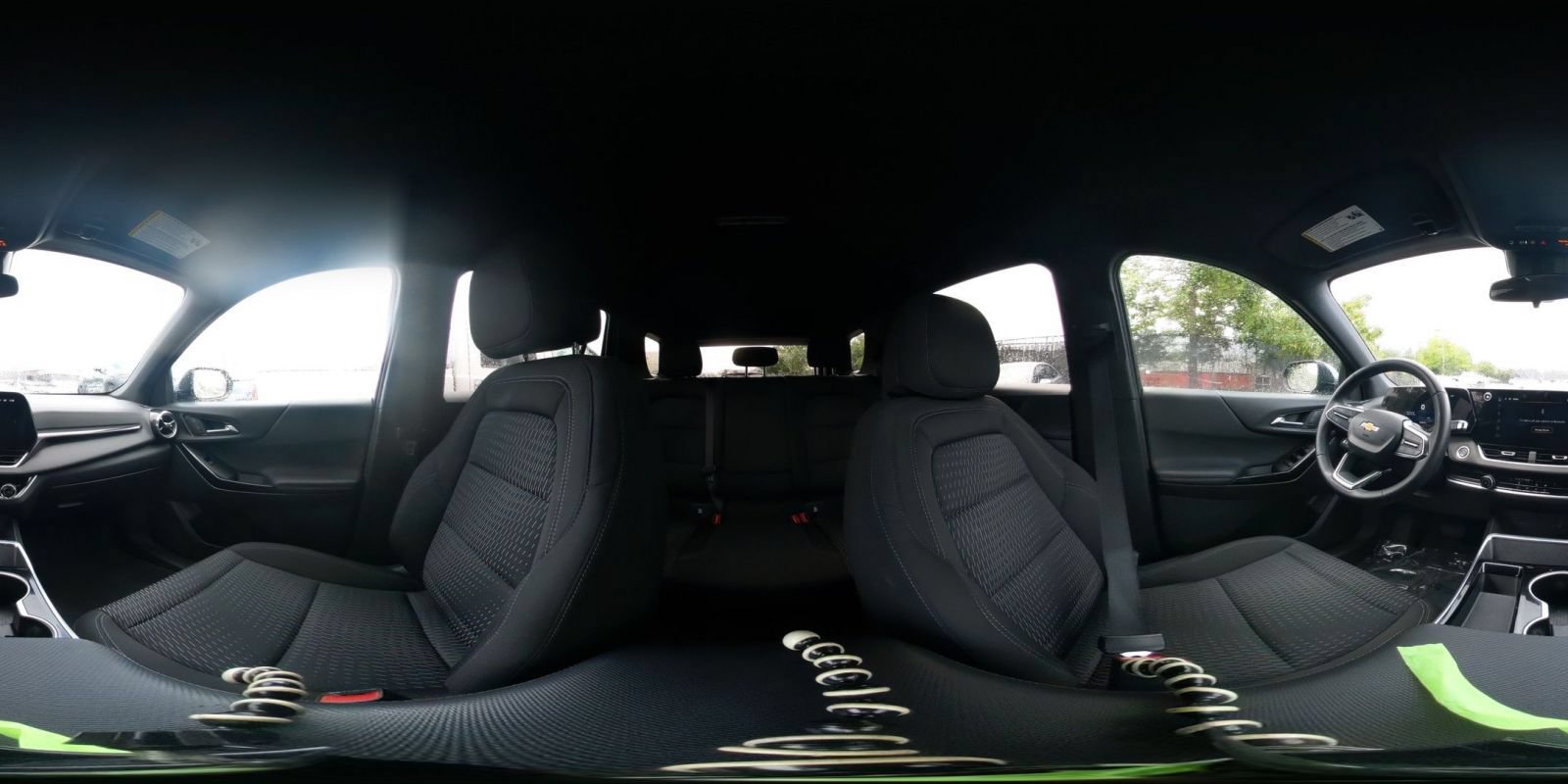 Used 2025 Chevrolet Equinox LT FWD image 37