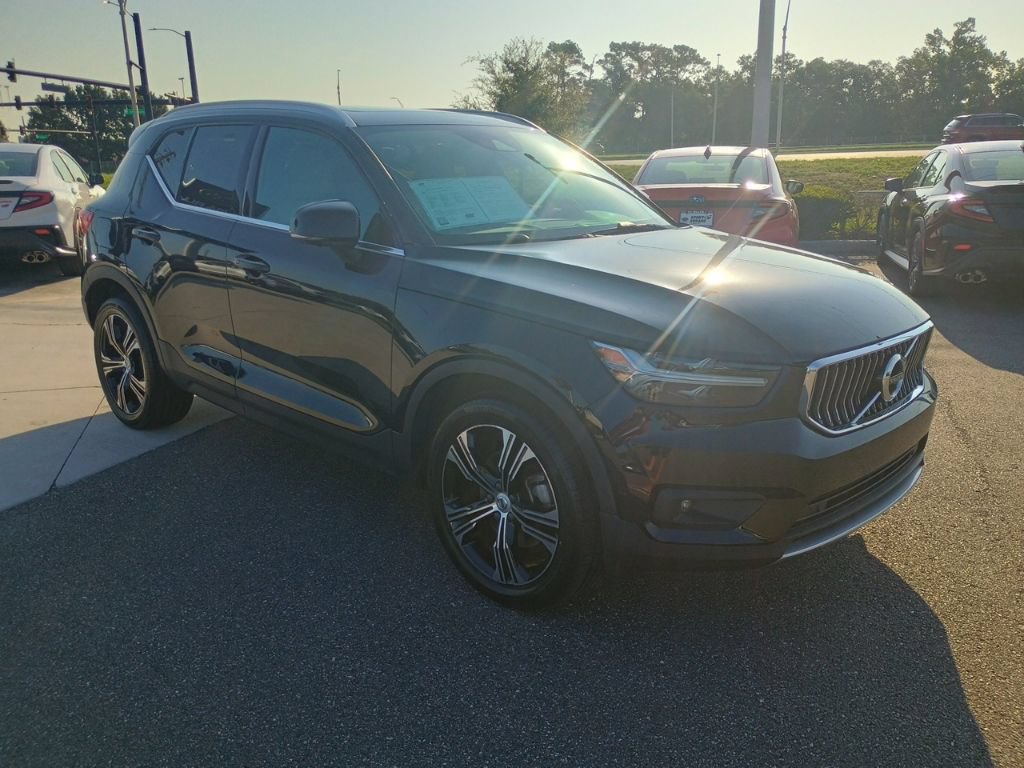 Used 2021 Volvo XC40 T5 Inscription w/ Advanced Package AWD/4WD image 3