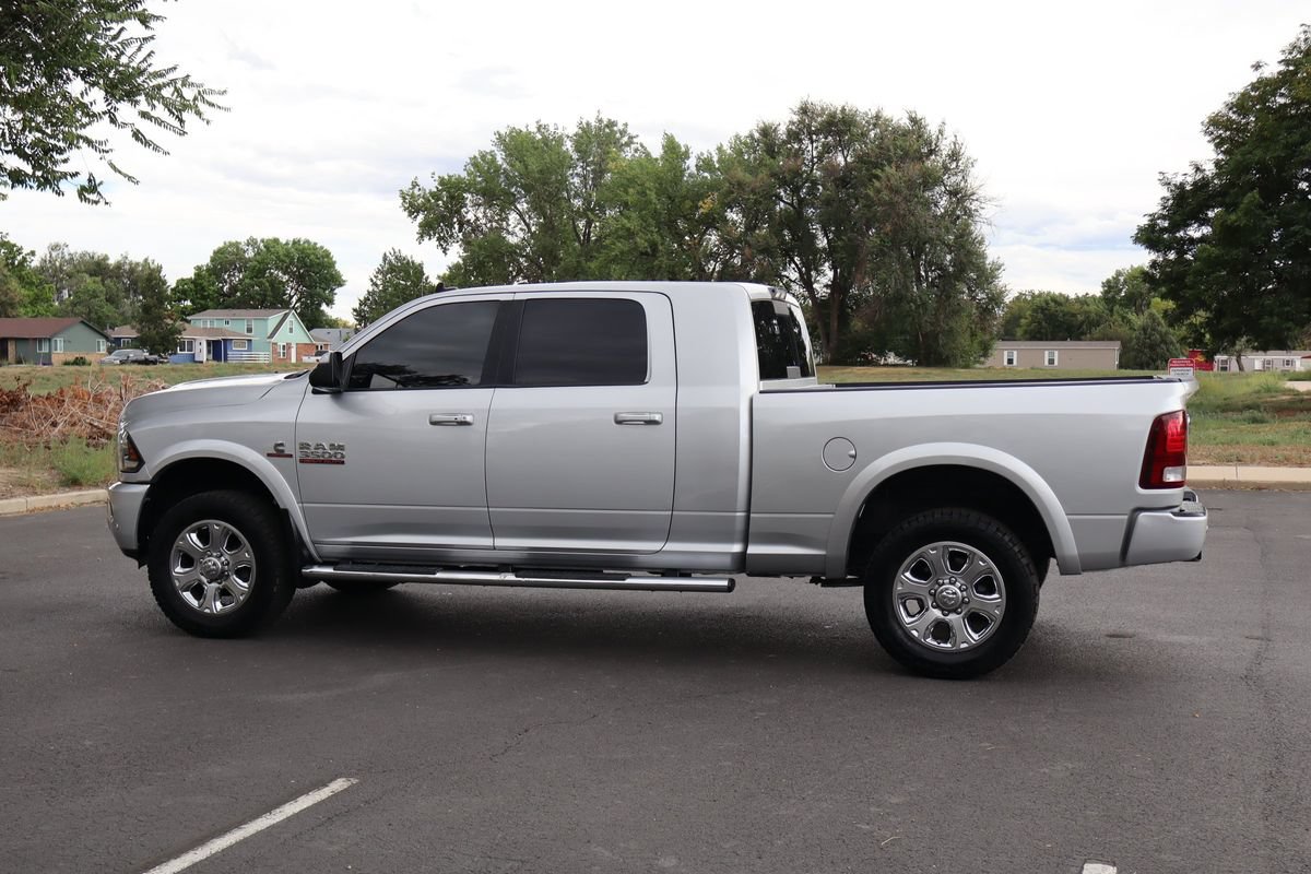 Used 2018 RAM 3500 Laramie w/ Sport Appearance Group AWD/4WD image 8