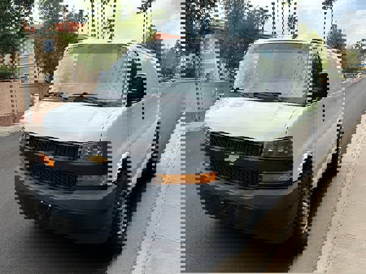 Used 2020 Chevrolet Express 2500 w/ Communications Package image 4
