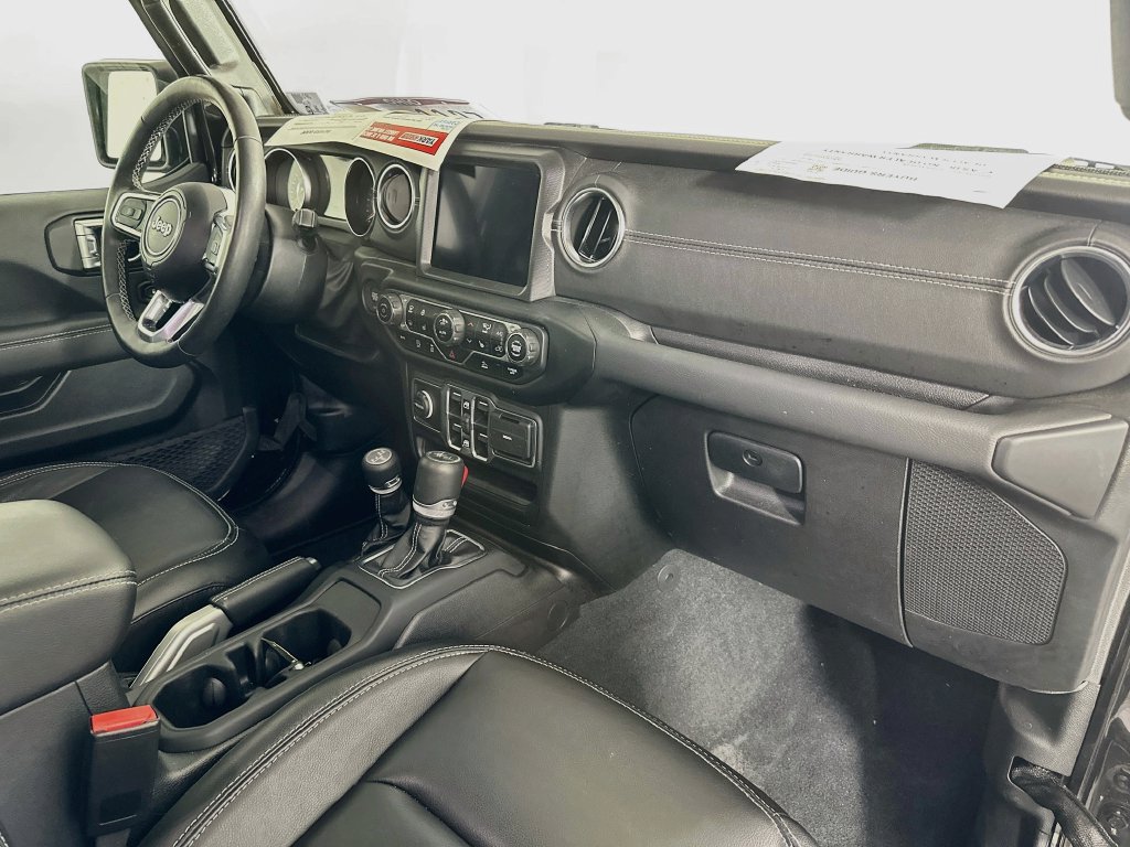 Certified 2022 Jeep Wrangler Unlimited Sahara w/ Cold Weather Group AWD/4WD image 40