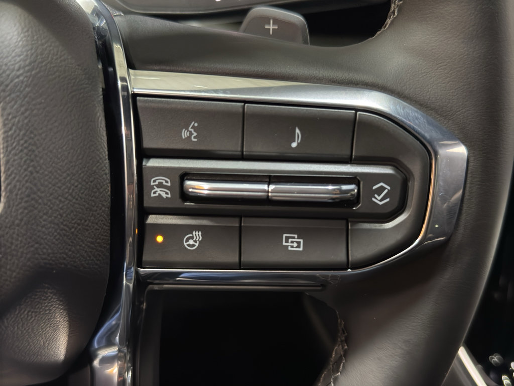 Used 2025 GMC Yukon XL Elevation w/ LPO, Elevation Black Package image 27