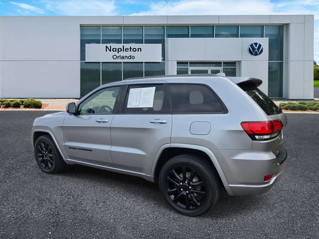 Used 2018 Jeep Grand Cherokee Altitude image 6