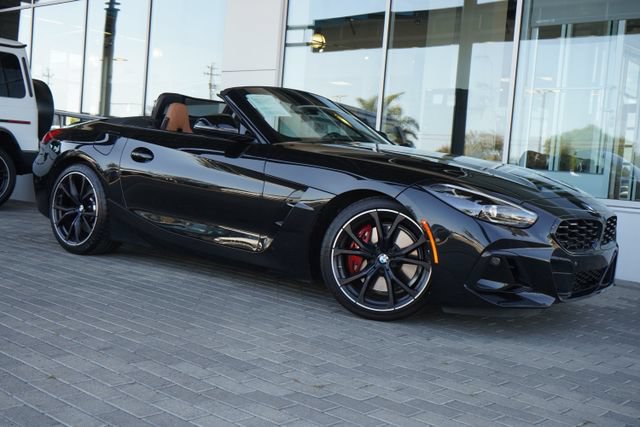 Used 2023 BMW Z4 M40i w/ Premium Package RWD image 1